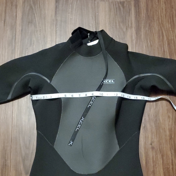 Women's Axis Back Zip Black Full-Length Wet Suit 3/2mm - Picture 4 of 16